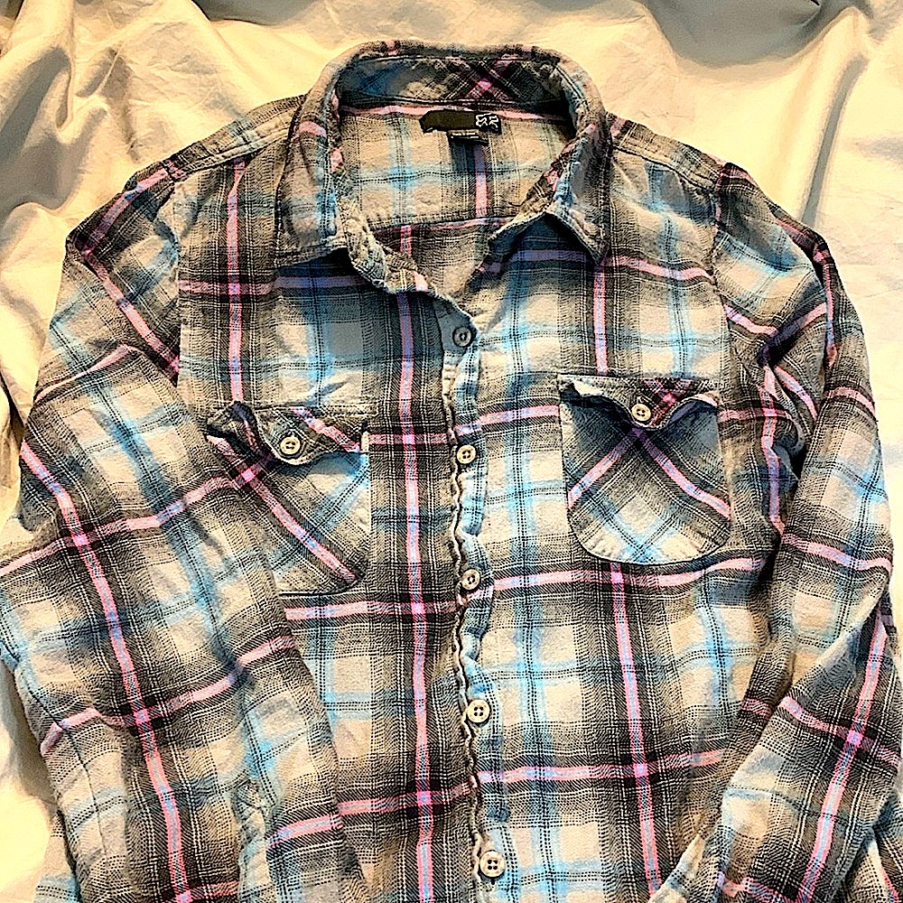 Woman’s Fox Racing Flannel Size Medium